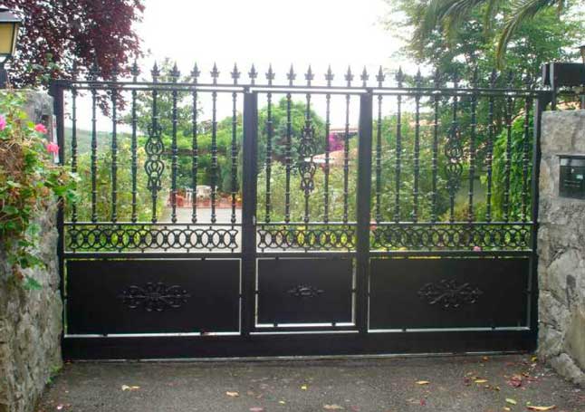 Puertas automticas Vizcaya - Puertas de forja con perfil galvanizado