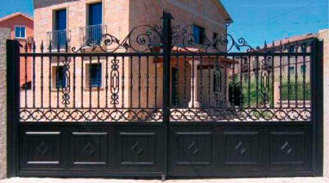 Puertas de aluminio soldado sin mantenimiento